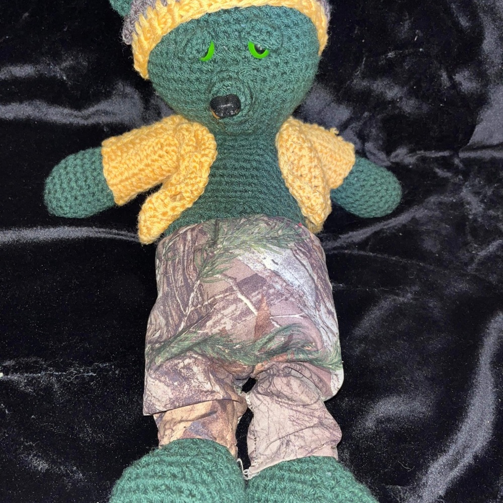 The hippy teddy bear 🧸 he is very laid back